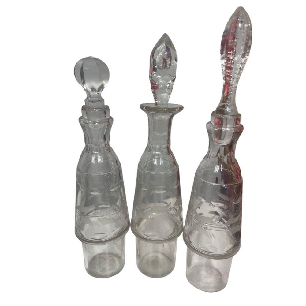 Wilcox? 5 etched glass bottle cruet Condiment Set castor silver plated antique? - Picture 10 of 12